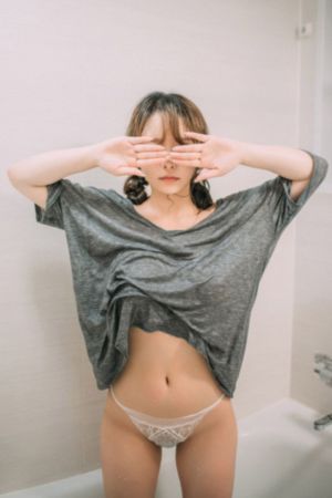 隐藏